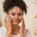 فيتامين سي لتنشيط البشرة